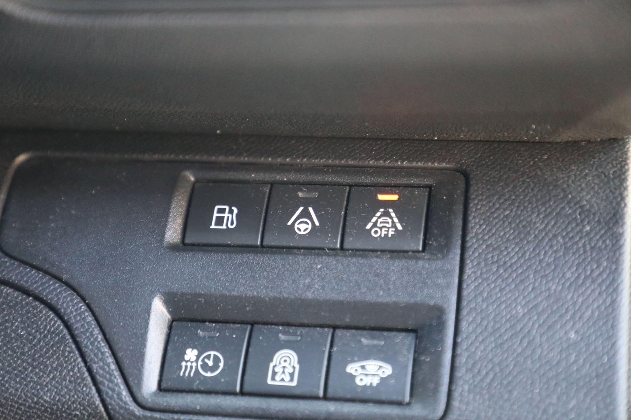 Large vehicle image